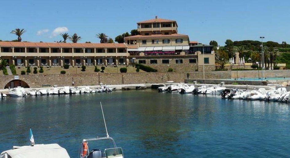 Sunbay Park Hotel Чивитавеккья Экстерьер фото