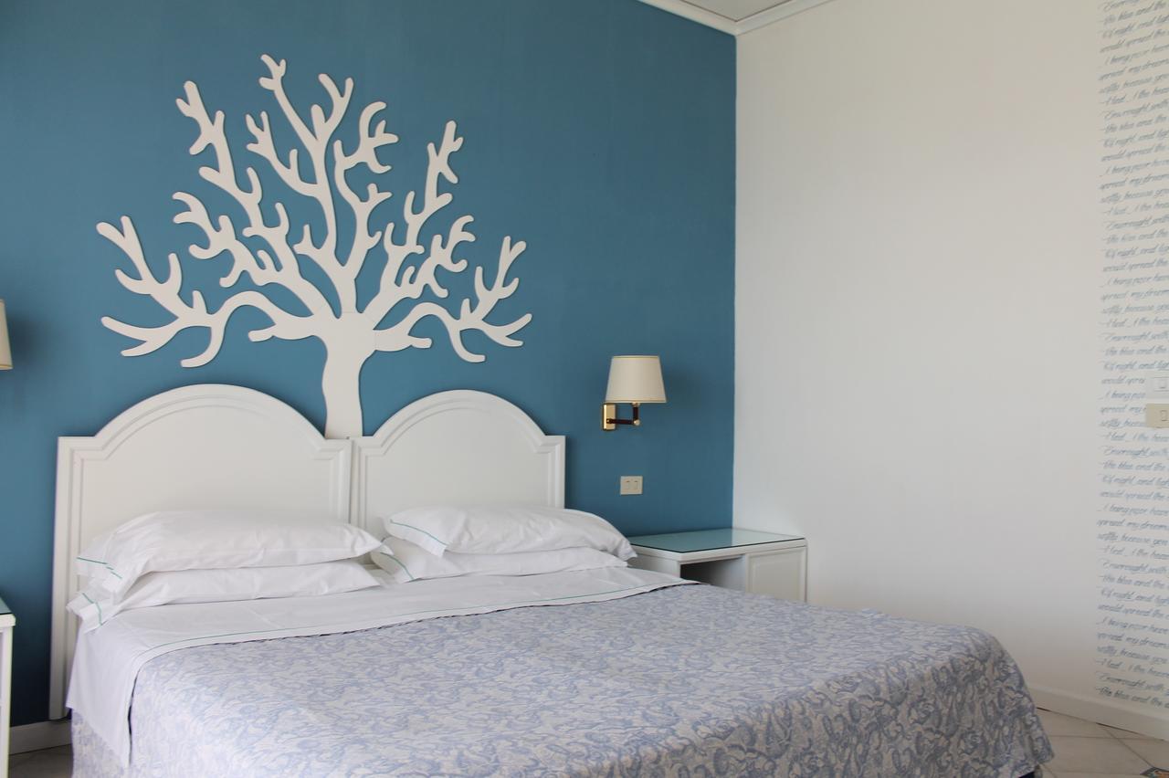 Sunbay Park Hotel Чивитавеккья Номер фото